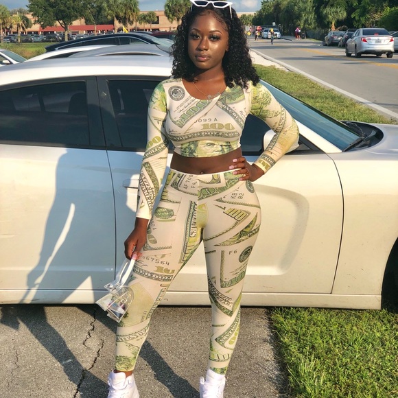 Money green 2 piece - Picture 1 of 2